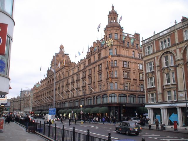 Магазин Harrods в Лондоне